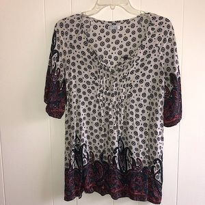 Fun and flirty, flowy blouse